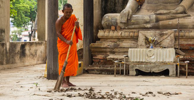MonkSweepsTheGroundOutsideOfATemple.jpg.653x0_q80_crop-smart.jpg